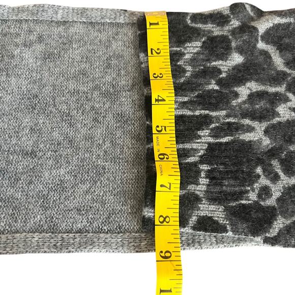 J. Crew Cashemere Blend Leopard Knit Scarf - Picture 4 of 10